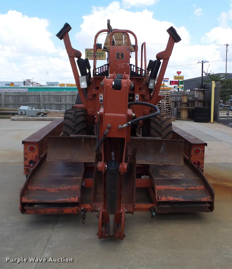 image for item DA6162 2006 Ditch Witch RT55 trencher