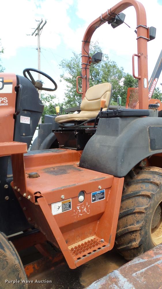 image for item DA6162 2006 Ditch Witch RT55 trencher