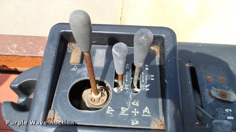 image for item DA6162 2006 Ditch Witch RT55 trencher