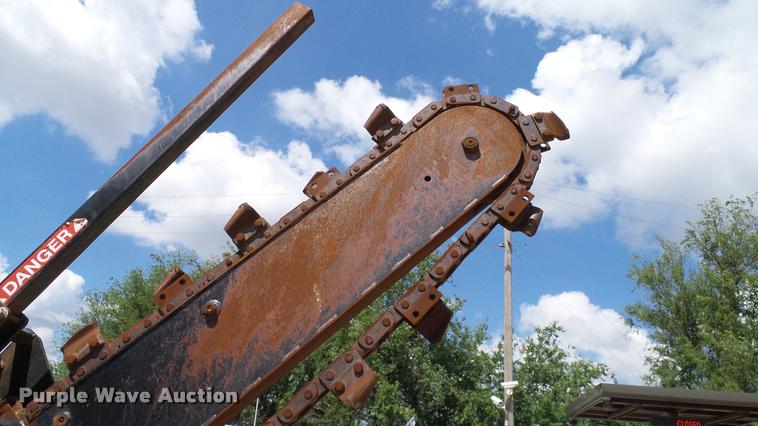 image for item DA6162 2006 Ditch Witch RT55 trencher