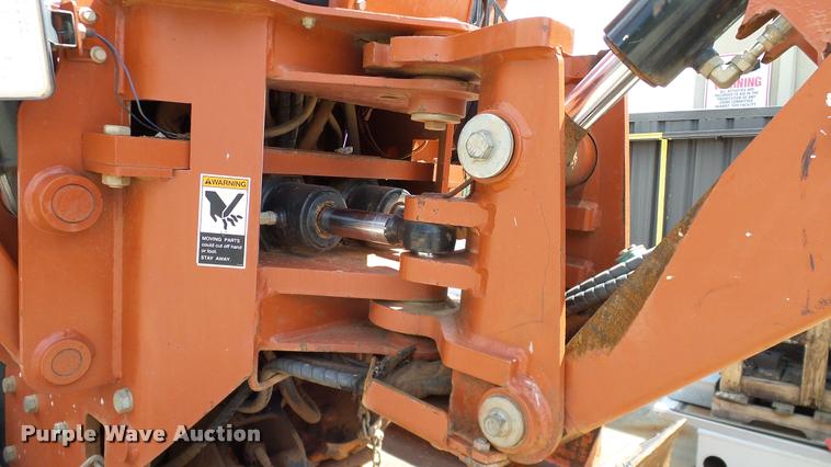 image for item DA6162 2006 Ditch Witch RT55 trencher