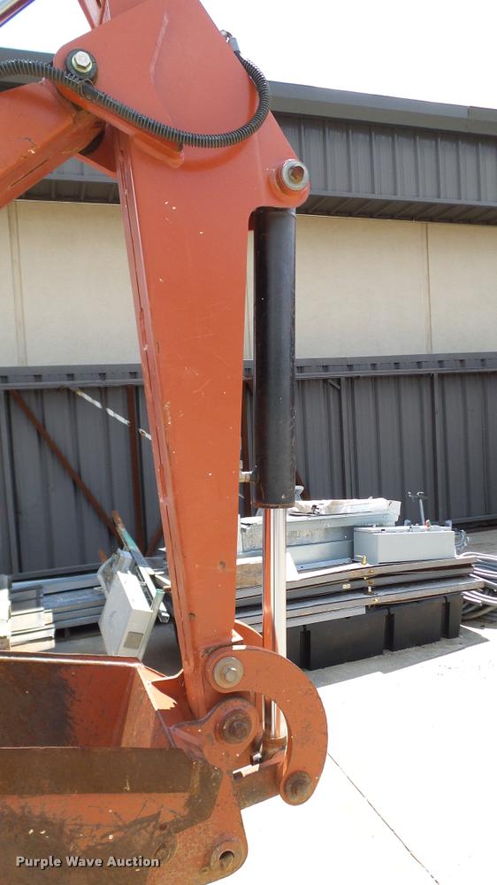 image for item DA6162 2006 Ditch Witch RT55 trencher