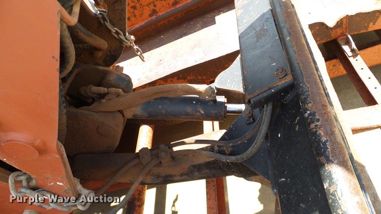 image for item DA6162 2006 Ditch Witch RT55 trencher