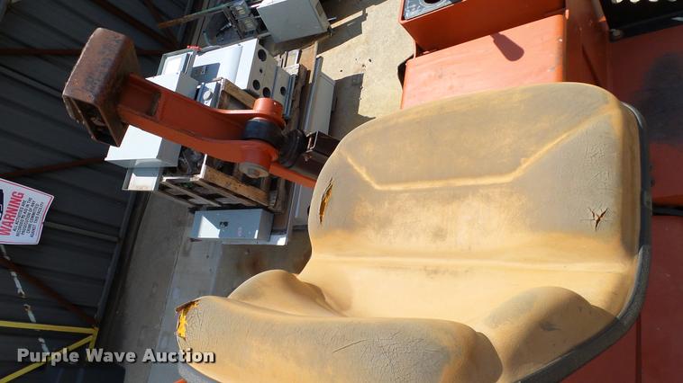 image for item DA6162 2006 Ditch Witch RT55 trencher