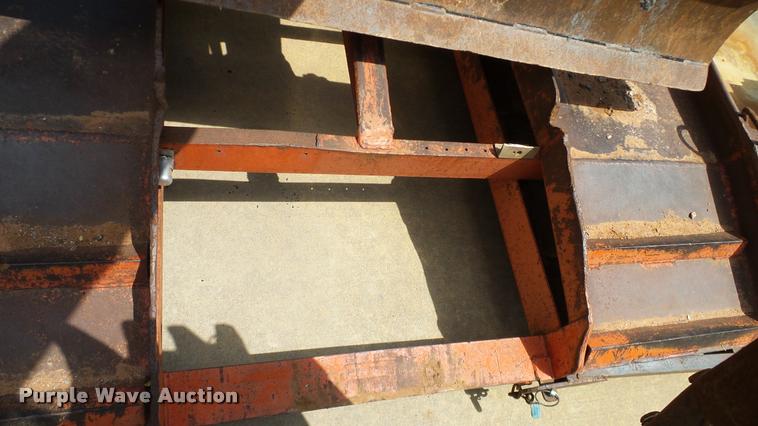 image for item DA6162 2006 Ditch Witch RT55 trencher