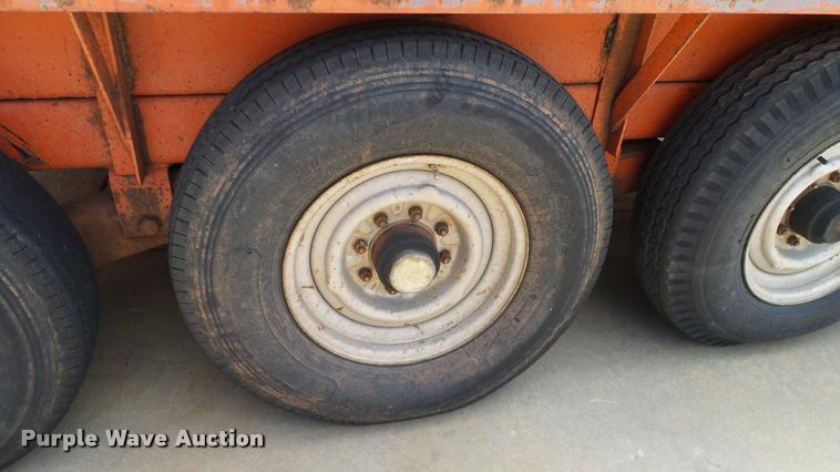 image for item DA6162 2006 Ditch Witch RT55 trencher