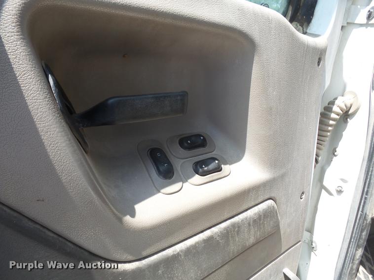 image for item DA6413 2009 Sterling L9500 dump truck