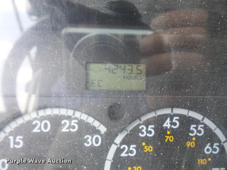 image for item DA6413 2009 Sterling L9500 dump truck