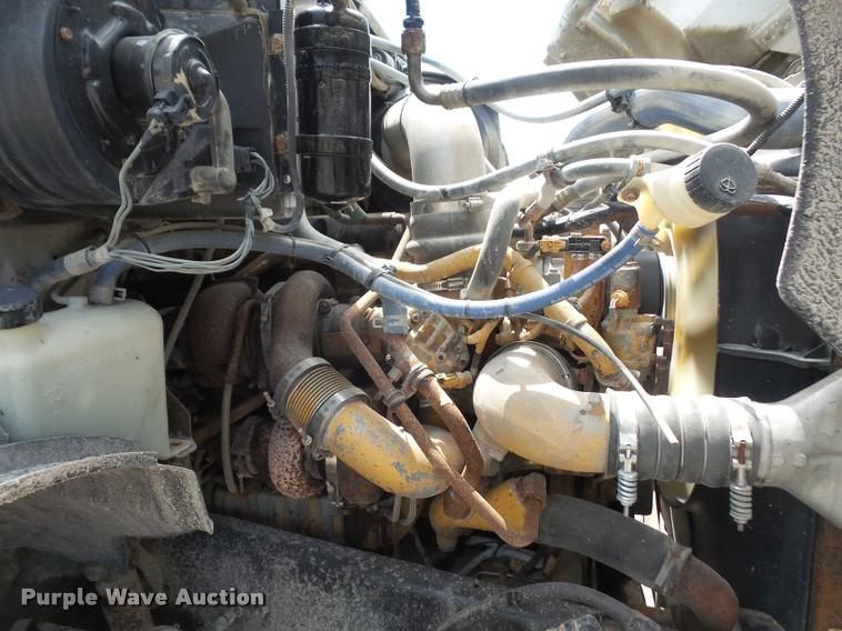 image for item DA6413 2009 Sterling L9500 dump truck