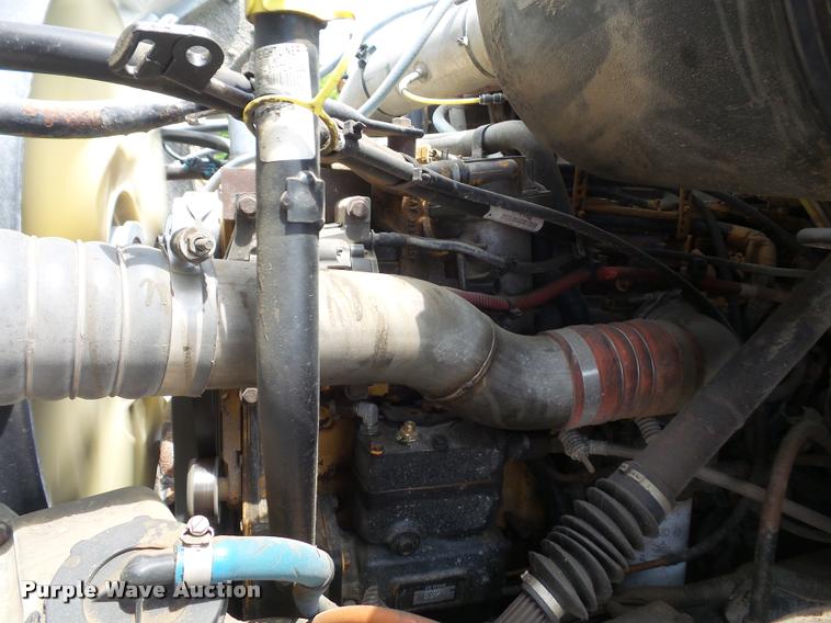 image for item DA6413 2009 Sterling L9500 dump truck