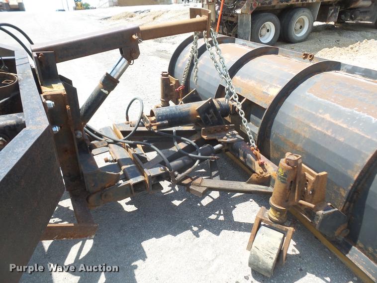 image for item DA6413 2009 Sterling L9500 dump truck