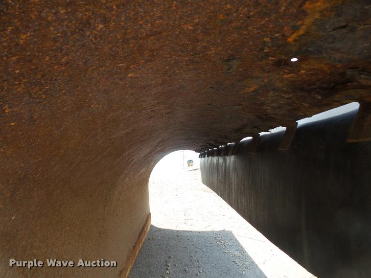 image for item DA6413 2009 Sterling L9500 dump truck