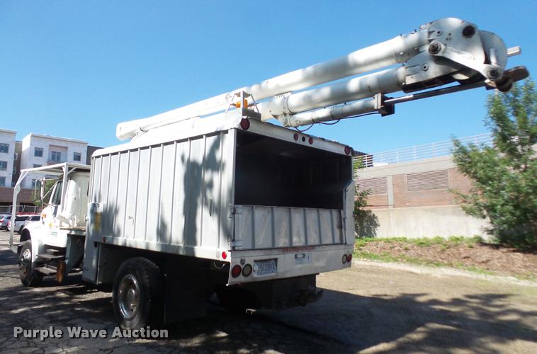 image for item DA6442 1999 International 4700 service truck