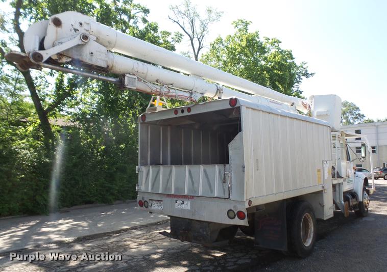 image for item DA6442 1999 International 4700 service truck