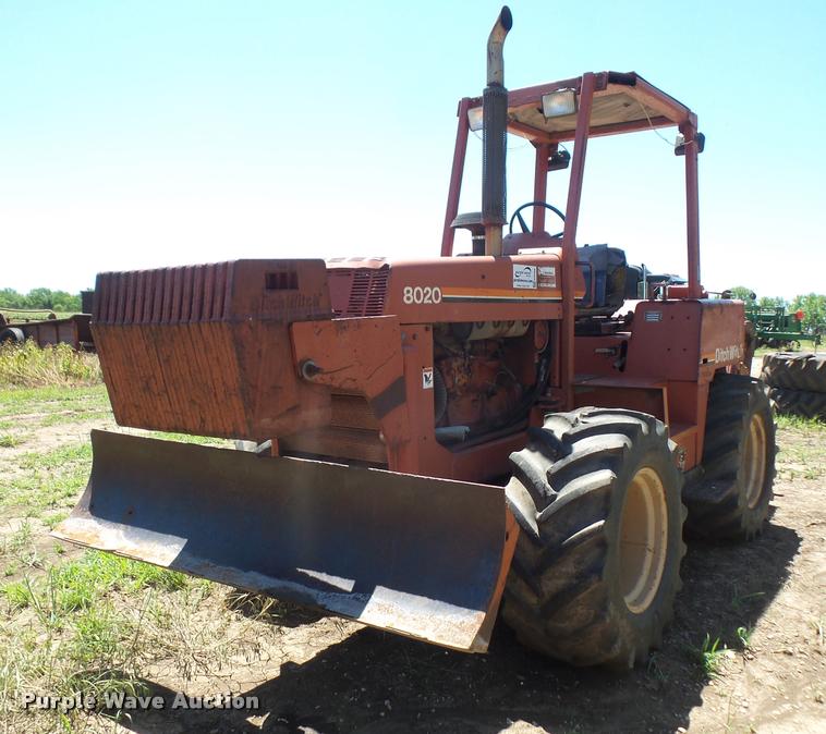 image for item DA6468 1992 Ditch Witch 8020 trencher