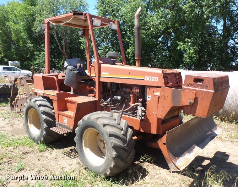 image for item DA6468 1992 Ditch Witch 8020 trencher