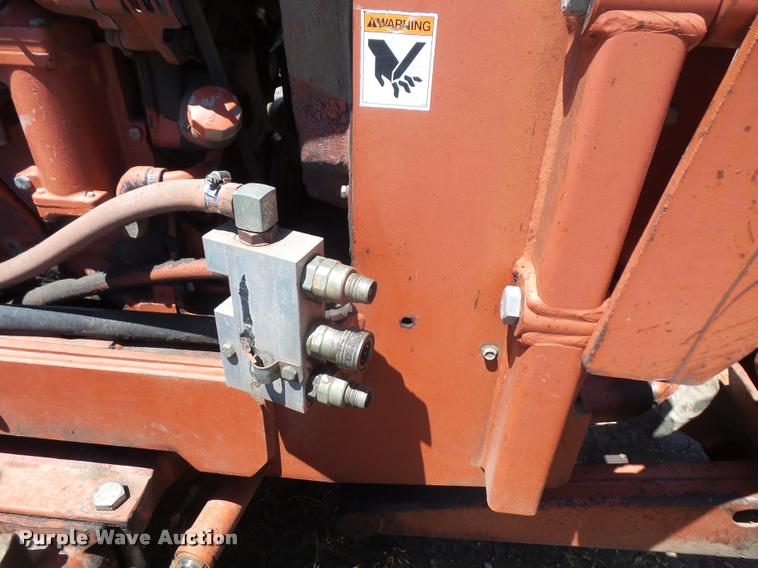 image for item DA6468 1992 Ditch Witch 8020 trencher