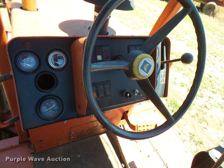 image for item DA6468 1992 Ditch Witch 8020 trencher