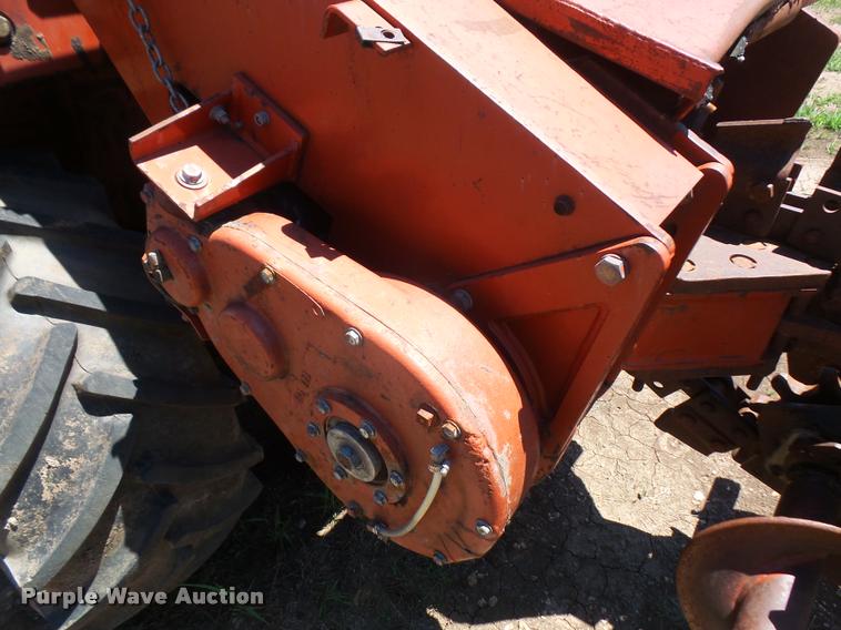 image for item DA6468 1992 Ditch Witch 8020 trencher
