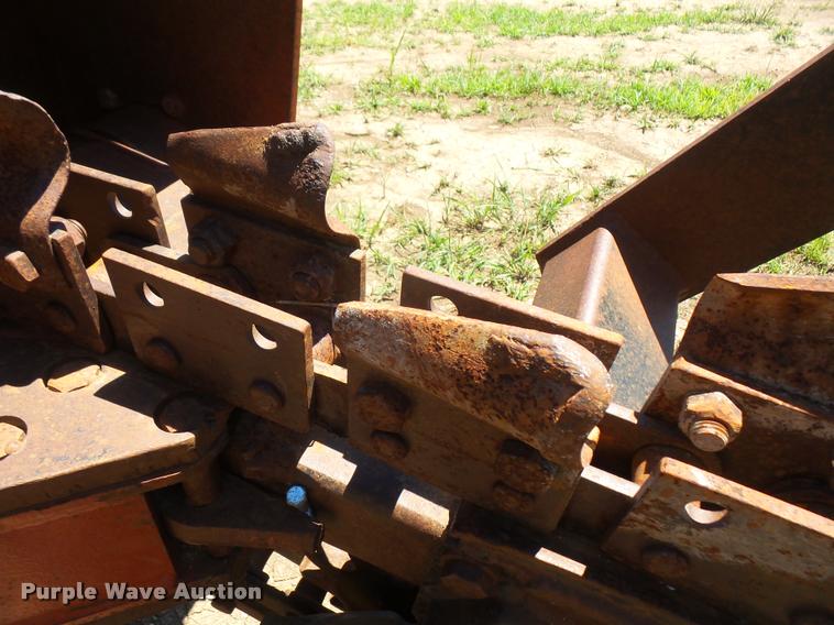 image for item DA6468 1992 Ditch Witch 8020 trencher