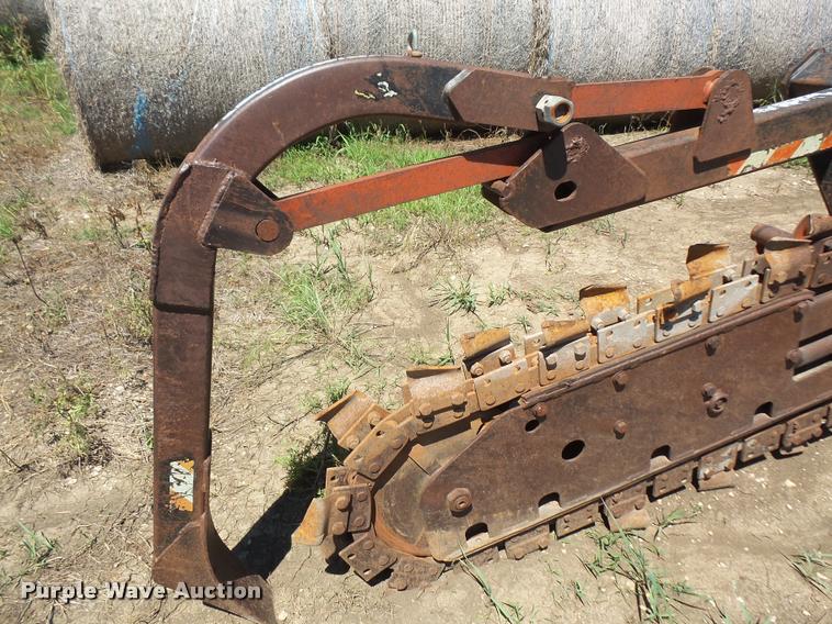 image for item DA6468 1992 Ditch Witch 8020 trencher