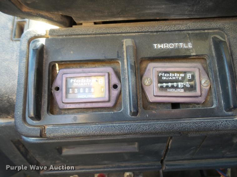 image for item DA6486 1994 GMC TopKick digger derrick truck