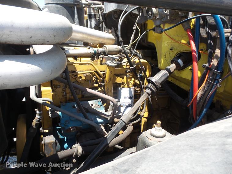 image for item DA6486 1994 GMC TopKick digger derrick truck