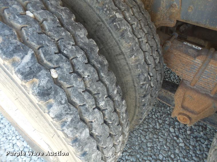 image for item DA6486 1994 GMC TopKick digger derrick truck