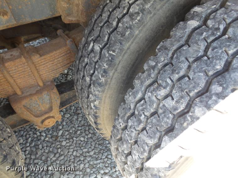 image for item DA6486 1994 GMC TopKick digger derrick truck