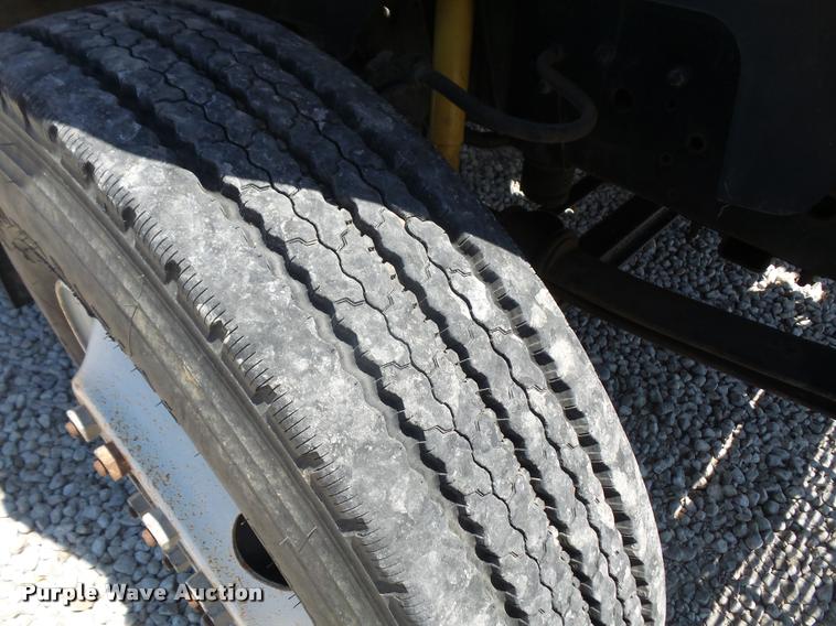 image for item DA6486 1994 GMC TopKick digger derrick truck