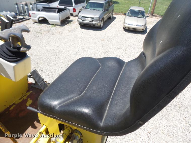 image for item DA6486 1994 GMC TopKick digger derrick truck