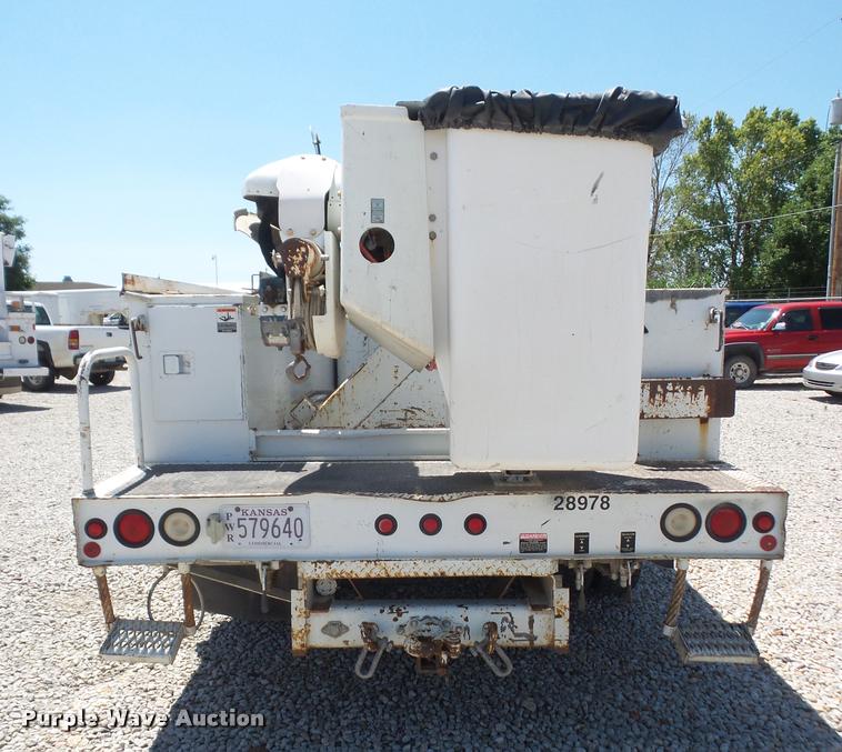 image for item DA6487 1999 Ford F550 bucket truck