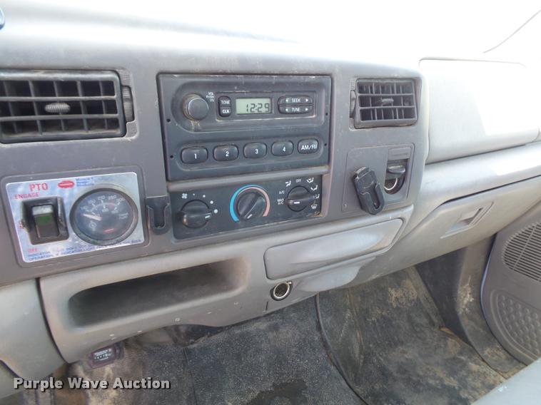 image for item DA6487 1999 Ford F550 bucket truck