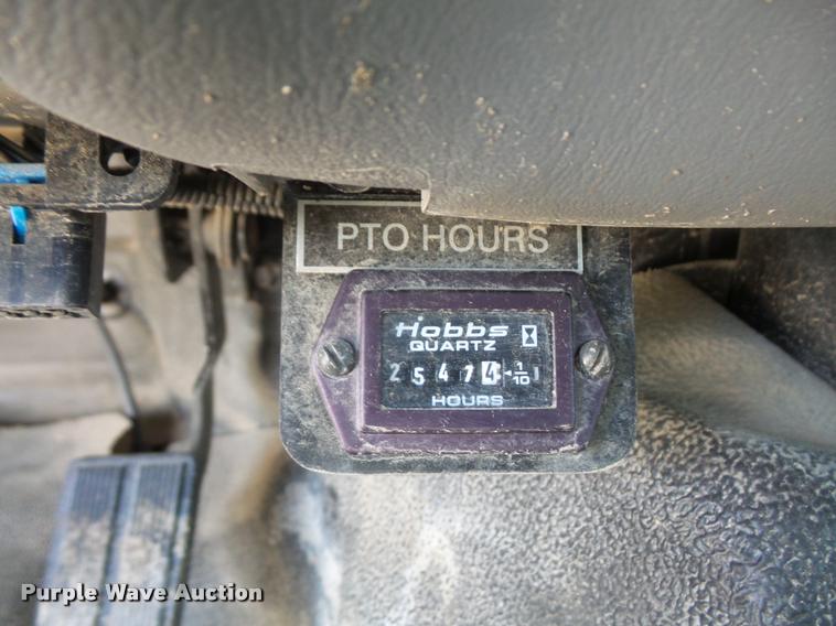 image for item DA6487 1999 Ford F550 bucket truck