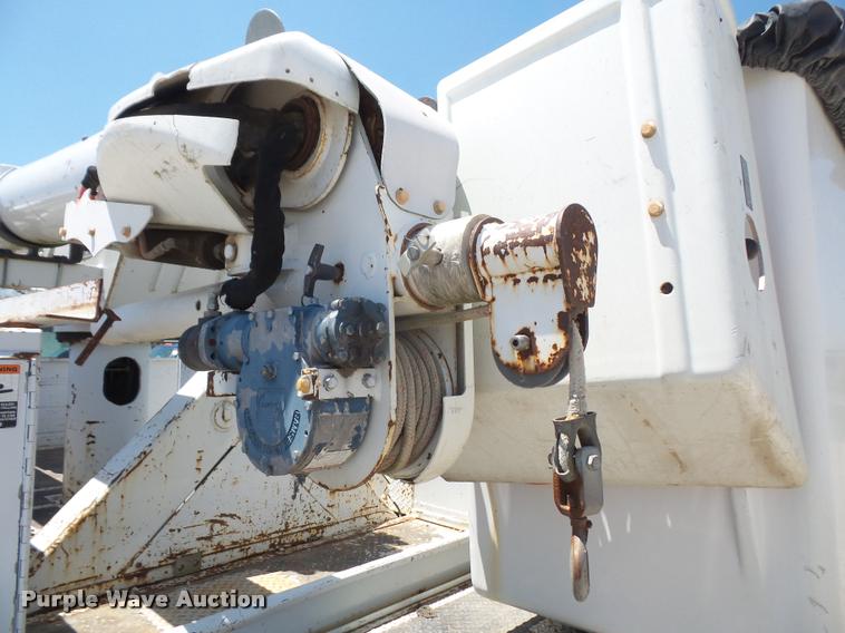 image for item DA6487 1999 Ford F550 bucket truck