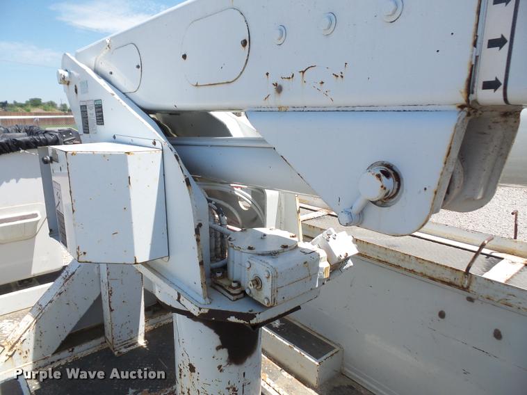 image for item DA6487 1999 Ford F550 bucket truck