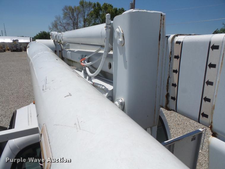image for item DA6487 1999 Ford F550 bucket truck