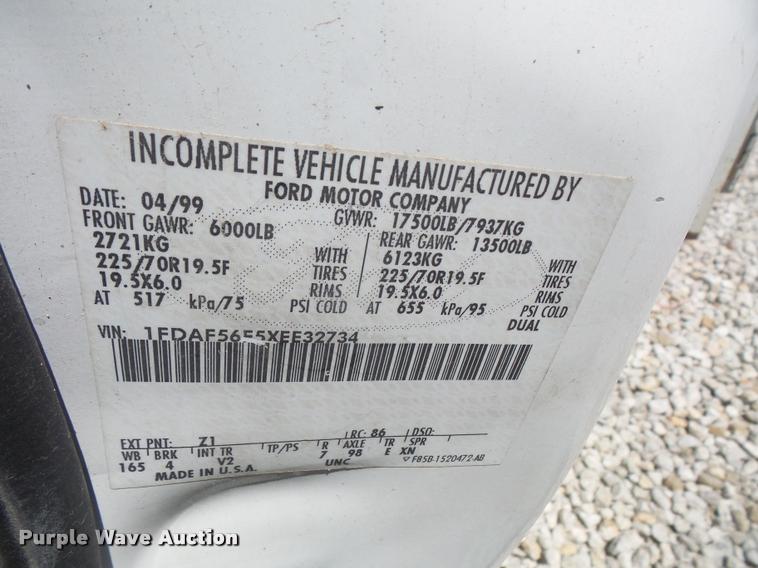 image for item DA6487 1999 Ford F550 bucket truck