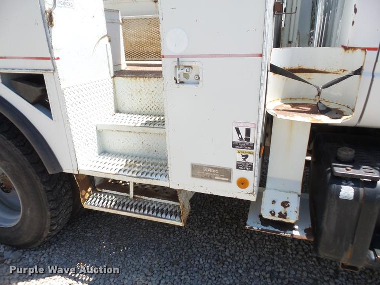 image for item DA6491 2001 Chevrolet C8500 bucket truck