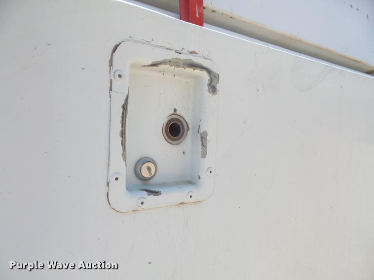 image for item DA6491 2001 Chevrolet C8500 bucket truck