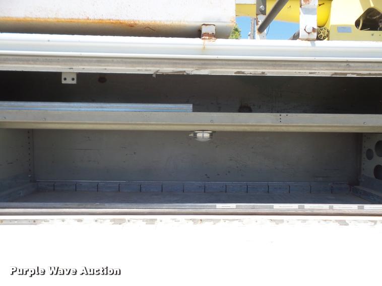 image for item DA6491 2001 Chevrolet C8500 bucket truck