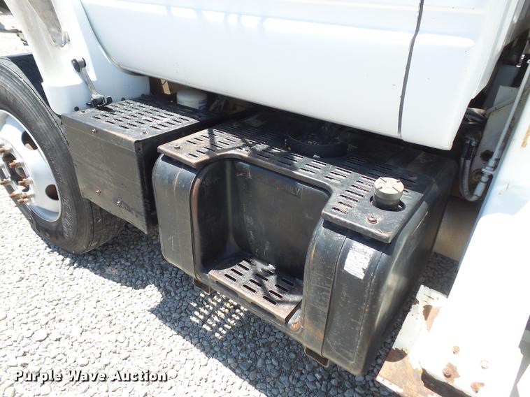 image for item DA6491 2001 Chevrolet C8500 bucket truck