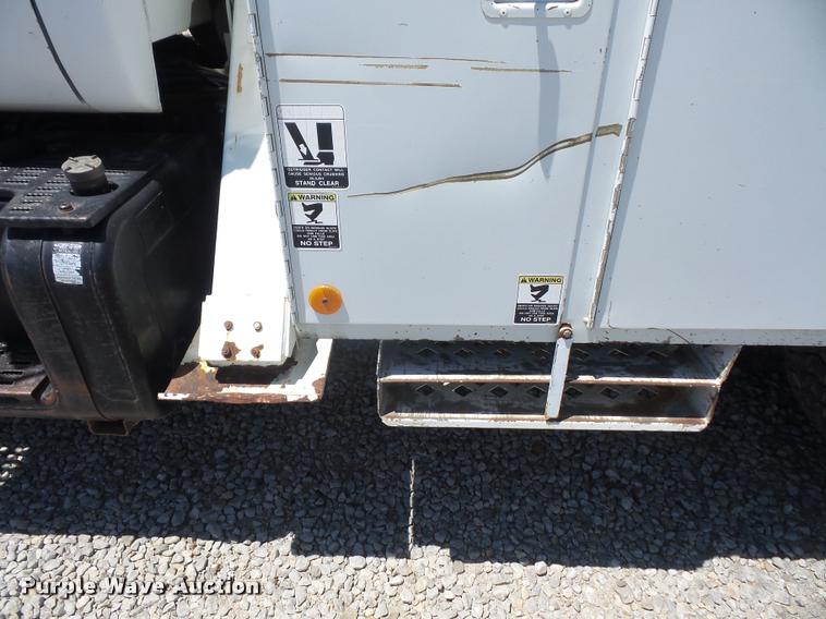image for item DA6491 2001 Chevrolet C8500 bucket truck
