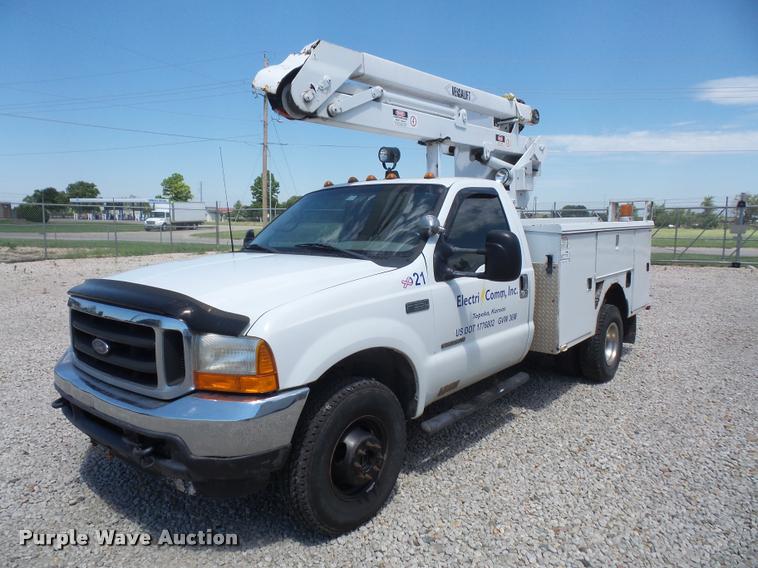 image for item DA6495 2001 Ford F350 Super Duty bucket truck