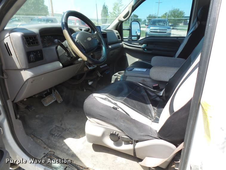 image for item DA6495 2001 Ford F350 Super Duty bucket truck