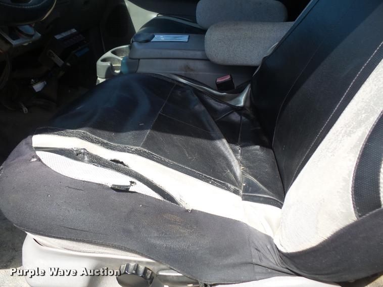 image for item DA6495 2001 Ford F350 Super Duty bucket truck