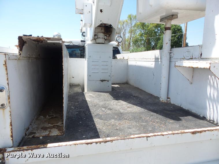 image for item DA6495 2001 Ford F350 Super Duty bucket truck