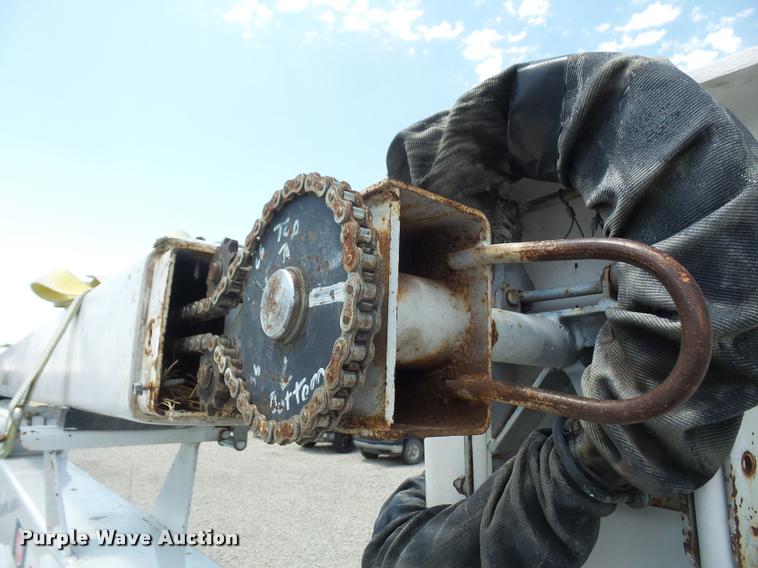 image for item DA6495 2001 Ford F350 Super Duty bucket truck