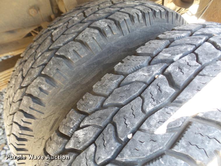 image for item DA6495 2001 Ford F350 Super Duty bucket truck