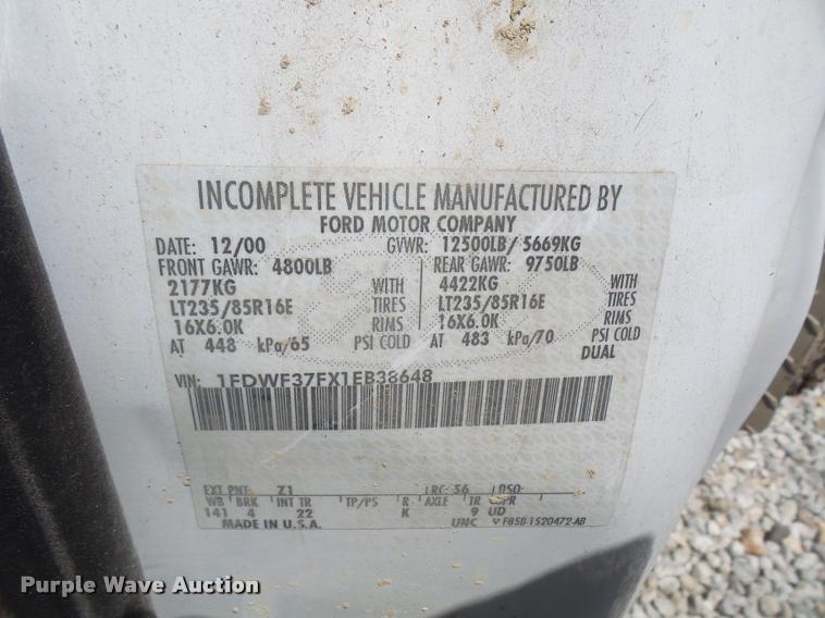 image for item DA6495 2001 Ford F350 Super Duty bucket truck